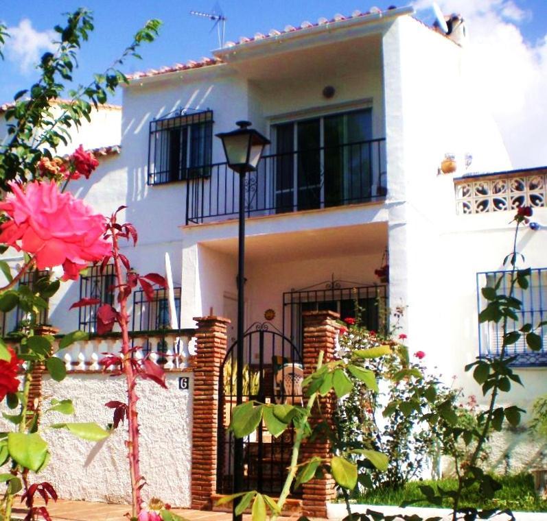 Peperent Casa Pino Nerja Exterior foto
