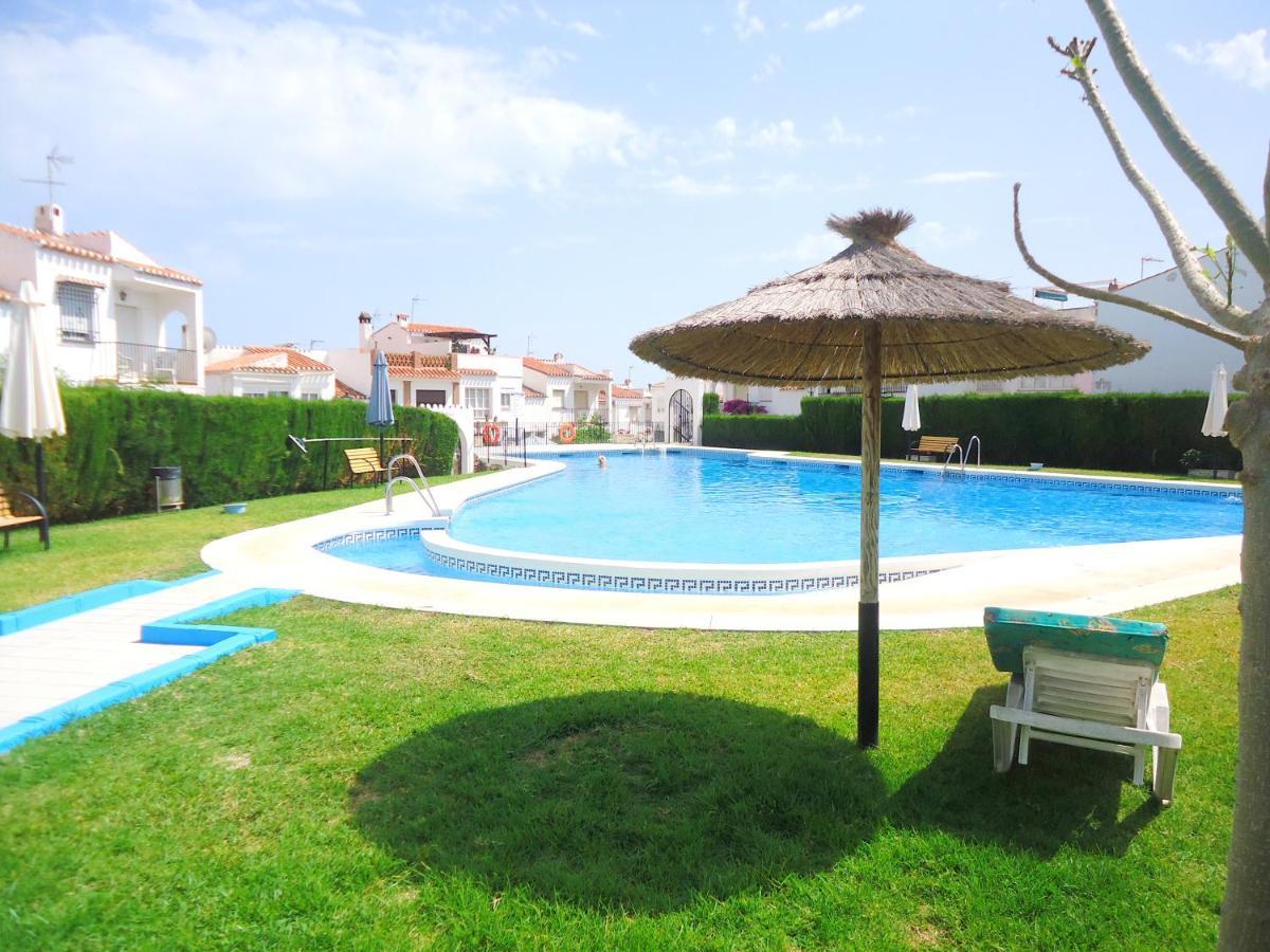 Peperent Casa Pino Nerja Exterior foto